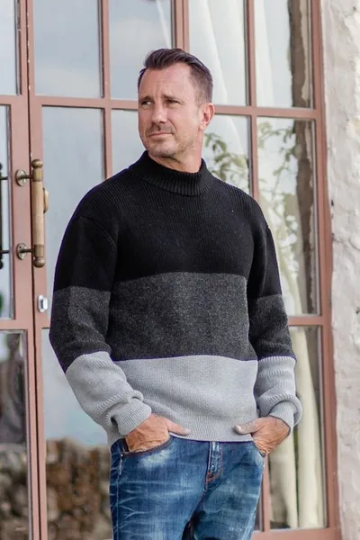 Alternate image for Mens Blac Grey Baby Alpaca Blend Sweater Peru Peru in Three