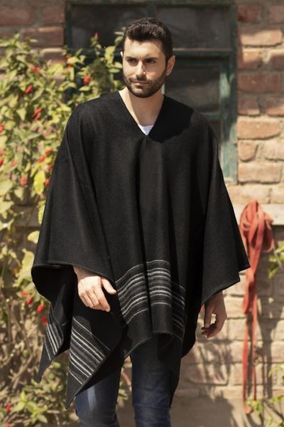 Alternate image for Artisan Crafted V-neck Alpaca Blend Poncho for Men Black Nazca