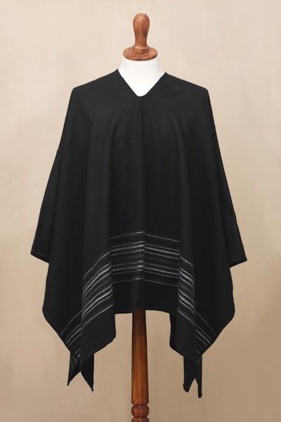 Alternate image for Artisan Crafted V-neck Alpaca Blend Poncho for Men Black Nazca