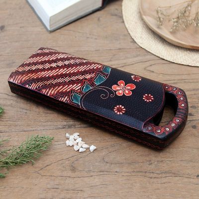 Alternate image for Hand-painted Wood Batik Mancala Game from Indonesia A Passionate Leisure