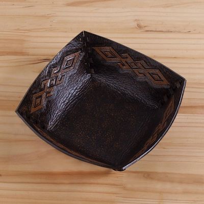 Alternate image for Pre-Hispanic Motif Handcrafted Tooled Leather Catchall Kuelap Memories