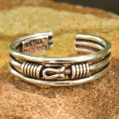 Alternate image for Toe Ring in Sterling Silver Thai Artisan Jewelry Origins