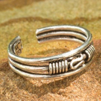 Alternate image for Toe Ring in Sterling Silver Thai Artisan Jewelry Origins