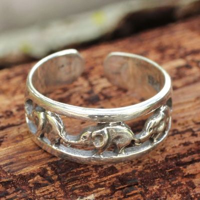 Alternate image for Thai Elephants Sterling Silver Toe Ring Elephant Walk