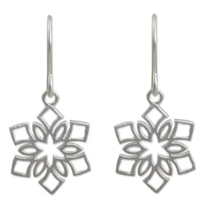 Alternate image for Artisan Jewelry Womens Sterling Silver Earrings Blossoming Snowflakes