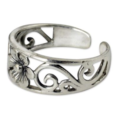 Alternate image for Flower Toe Ring in Sterling Silver Thai Artisan Jewelry Blossoming Paths
