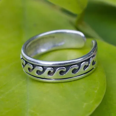 Alternate image for Modern Sterling Silver Toe Ring Beach Beauty