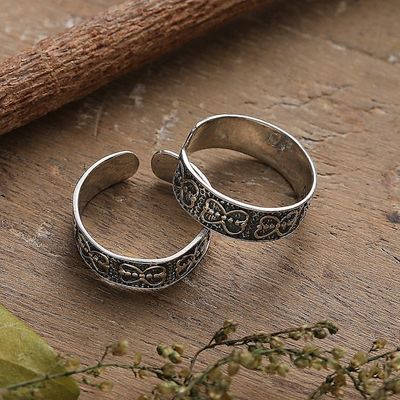 Alternate image for Pair of Polished and Oxidized Butterfly Toe Rings from India Butterfly Joy