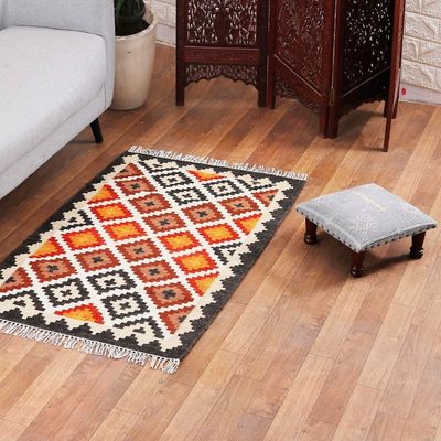 Alternate image for Handloomed Diamond-Patterned Alabaster and Black Wool Rug Paradise Enchantment