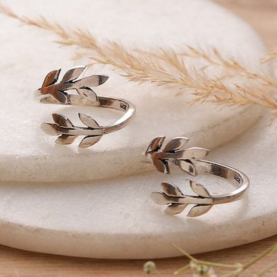 Alternate image for 2 Vine-Themed Sterling Silver Wrap Toe Rings from India Intricate Vines