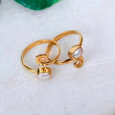 Alternate image for 22k Gold-Plated Spiral Toe Rings with Cream Pearls Pair Paradise Flair