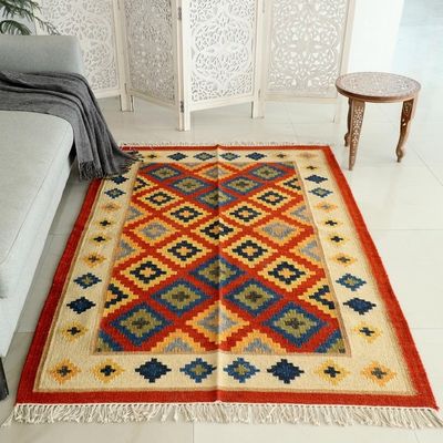 Alternate image for Handcrafted Indian Wool Area Rug 4 x 6 Hand of Glory