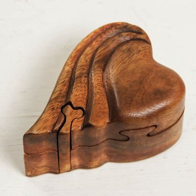 Alternate image for Heart-shaped Wood Puzzle Box Flying Heart