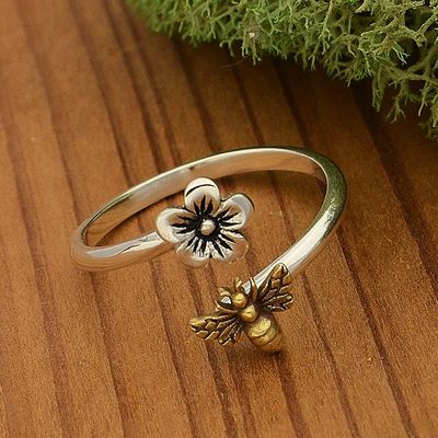 Alternate image for Adjustable Flower and Bee Ring