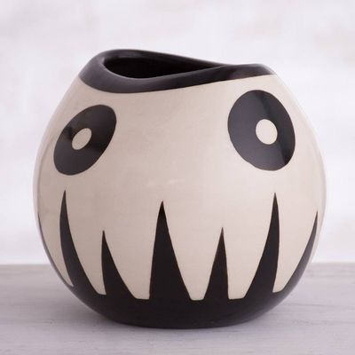 Alternate image for Handmade Chulucanas Ceramic Decorative Vase from Peru Chulucanas Spirit