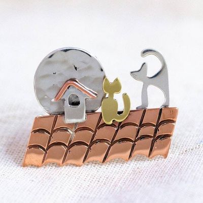 Alternate image for Handmade Cat Motif Brooch Pin Cats on a Roof