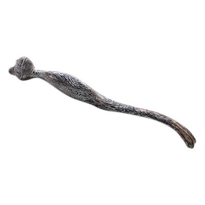 Alternate image for Whitewashed Suar Wood Gecko Back Scratcher from Bali Whitewashed Gecko Helper