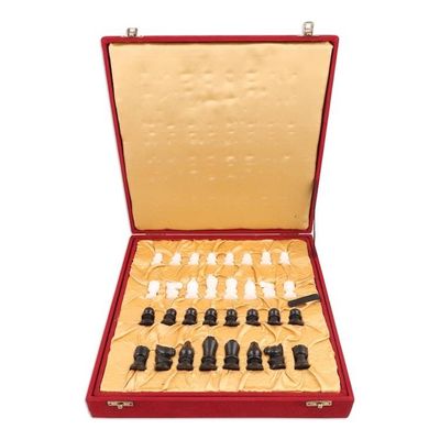 Alternate image for Black and White Marble Chess Set from India Royal Grandeur