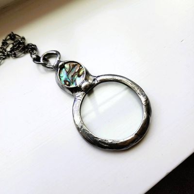 Main image for Magnifier Pendant Jewelry, Abalone Inset, Magnifying Glass Necklace for Women, Gift for Reading Impaired